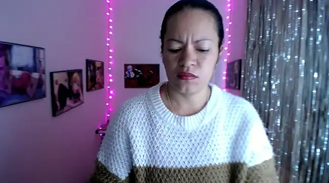 Snapshot of Cristal_w chatting on 02/18/25, 03:10 Cristal w online show from 02/18/25, 03:10