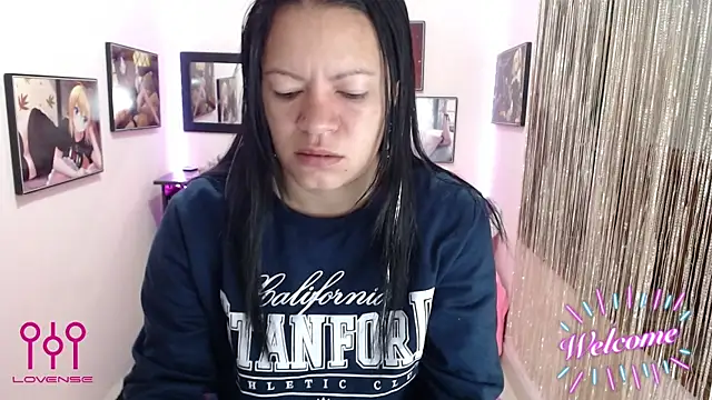 Snapshot of Cristal_w chatting on 09/29/25, 12:21 Cristal w online show from 09/29/25, 12:21