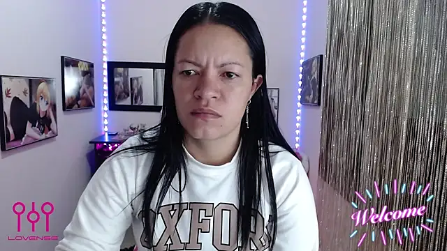 Snapshot of Cristal_w chatting on 10/08/25, 12:47 Cristal w online show from 10/08/25, 12:47