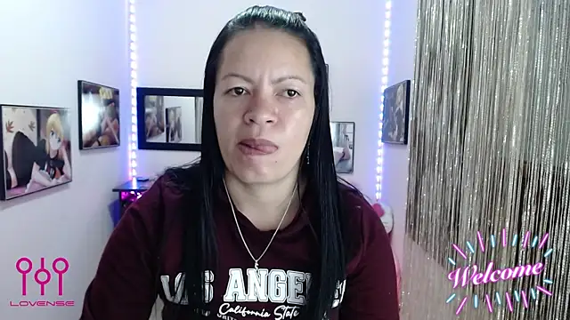 Snapshot of Cristal_w chatting on 10/09/25, 01:20 Cristal w online show from 10/09/25, 01:20