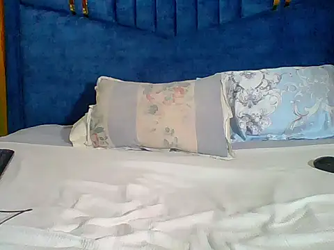 Snapshot of QueenMelisa chatting on 07/15/26, 04:29 QueenMelisa online show from 07/15/26, 04:29
