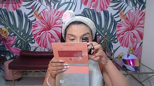 Small naughty  online show from 04/12/26, 01:05