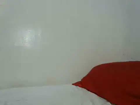 Snapshot of slender-qwene chatting on 03/20/25, 11:16 slender-qwene online show from 03/20/25, 11:16