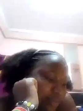 Snapshot of slender-qwene chatting on 10/16/25, 07:04 slender-qwene online show from 10/16/25, 07:04