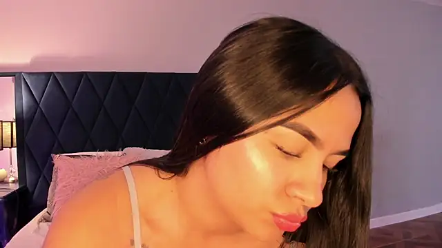 KattyPortman online show from 01/24/25, 05:21