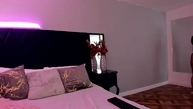 KattyPortman online show from 01/26/25, 07:21