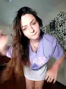 Snapshot of NaughtYHomemadE chatting on 12/09/24, 11:58 NaughtYHomemadE online show from 12/09/24, 11:58