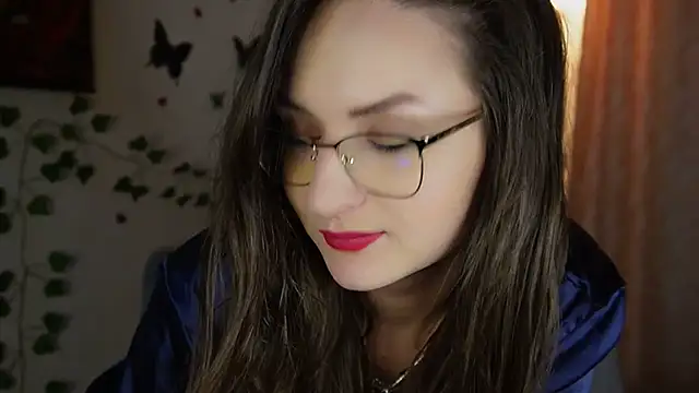 Snapshot of NaughtYHomemadE chatting on 02/06/25, 05:09 NaughtYHomemadE online show from 02/06/25, 05:09