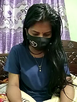 Snapshot of Anusri- chatting on 02/07/25, 04:56 Anusri- online show from 02/07/25, 04:56
