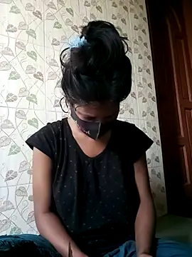 Snapshot of Anusri- chatting on 02/22/25, 03:23 Anusri- online show from 02/22/25, 03:23
