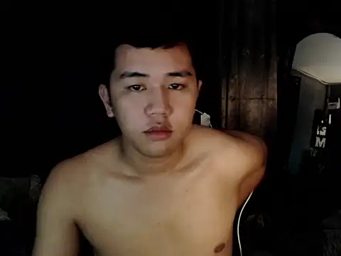 Snapshot of xgregor07 chatting on 11/25/25, 04:40 xgregor07 online show from 11/25/25, 04:40