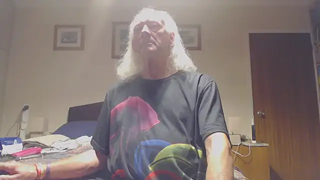 WaverlyKernow online show from 04/07/26, 06:52