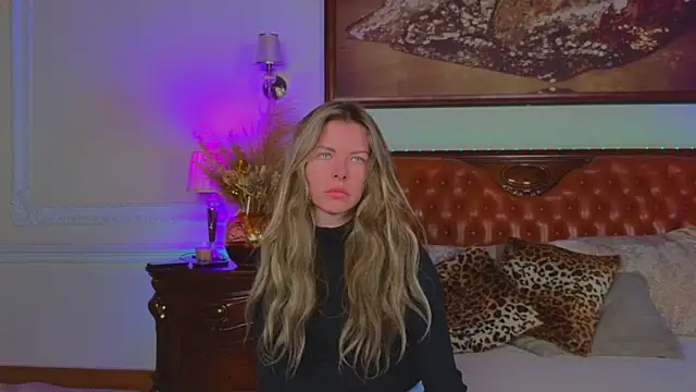 Real Tini online show from 11/15/25, 06:22