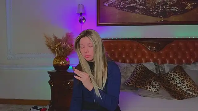 Real Tini online show from 02/08/26, 06:17