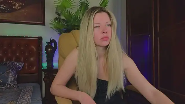 Real Tini online show from 04/16/26, 06:14