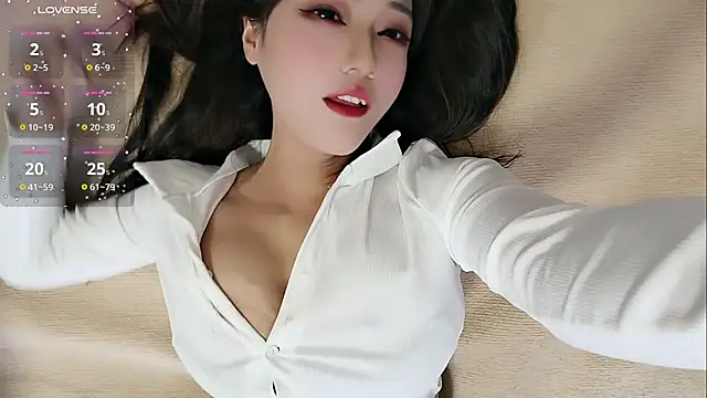 Snapshot of Ti_amo_UU chatting on 10/25/25, 05:26 Ti amo UU online show from 10/25/25, 05:26