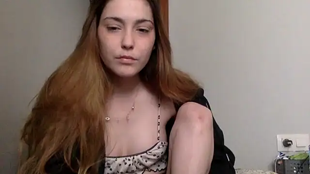 Snapshot of lilafg chatting on 05/16/26, 01:32 lilafg online show from 05/16/26, 01:32