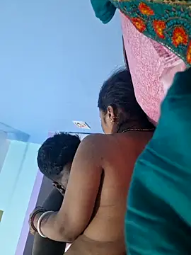 Crezy-Queen01 online show from 10/07/25, 03:53