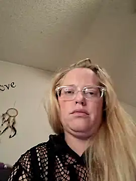 Toybox13 Pika online show from 09/18/25, 09:06