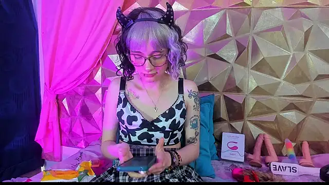 neeko princes online show from 12/30/24, 03:35