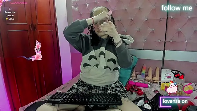 neeko princes online show from 12/17/25, 12:22