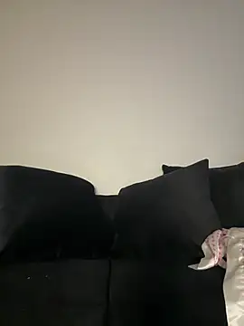 Lickplayofficial online show from 04/15/26, 04:41