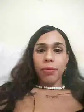 Snapshot of pretty_ariiel chatting on 07/06/26, 05:48 pretty ariiel online show from 07/06/26, 05:48
