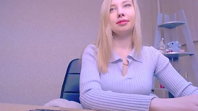 Snapshot of AliceFire_ chatting on 02/12/25, 07:23 AliceFire  online show from 02/12/25, 07:23