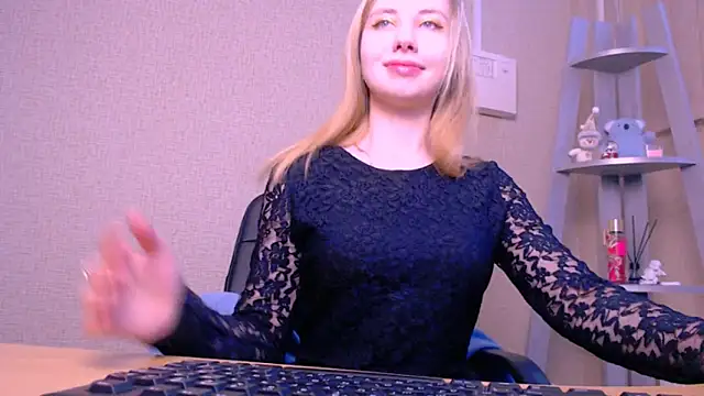 Snapshot of AliceFire_ chatting on 02/27/25, 08:28 AliceFire  online show from 02/27/25, 08:28
