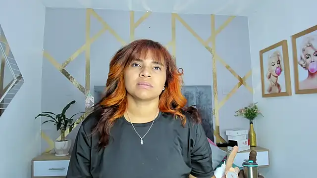 angelina castroo online show from 01/18/25, 03:31