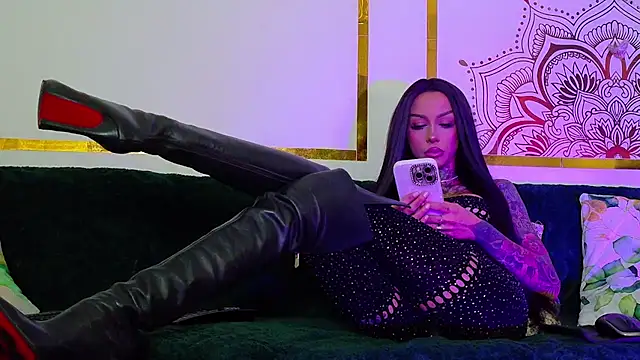 PandoraVolkov online show from 10/21/25, 08:48