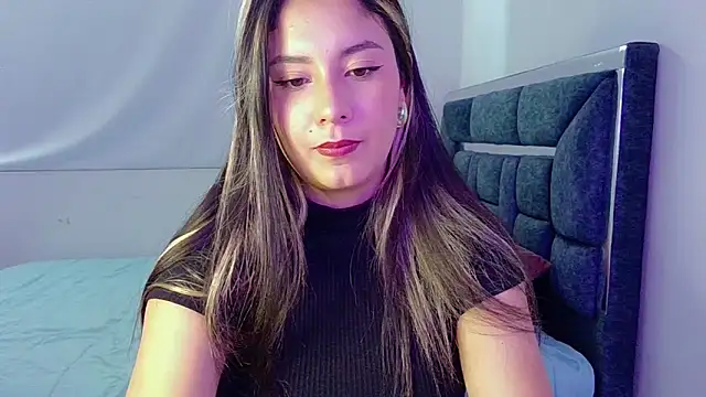 Lia 14  online show from 10/23/25, 04:50