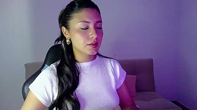 Lia 14  online show from 03/04/26, 10:38