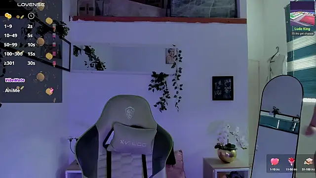 Snapshot of rosse_98_ chatting on 01/13/25, 10:03 rosse 98 online show from 01/13/25, 10:03