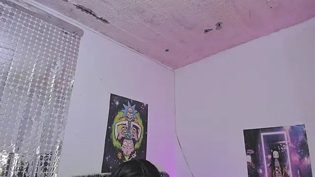 Snapshot of Megan_Miles02 chatting on 12/16/24, 12:15 Megan Miles02 online show from 12/16/24, 12:15