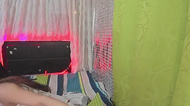 Snapshot of Megan_Miles02 chatting on 03/02/25, 05:44 Megan Miles02 online show from 03/02/25, 05:44