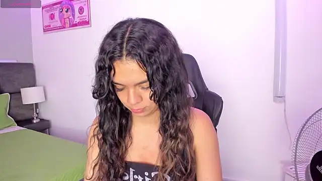 Megan Miles02 online show from 12/20/25, 11:12