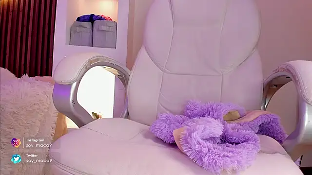 lilith gray9 online show from 02/12/25, 12:22