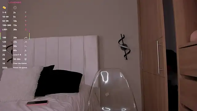 Snapshot of Tifany_lopezz chatting on 11/20/25, 11:15 Tifany lopezz online show from 11/20/25, 11:15