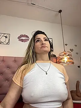 Snapshot of antonella87 chatting on 11/08/25, 09:46 antonella87 online show from 11/08/25, 09:46