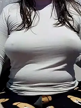 Snapshot of Elaa_Su chatting on 12/02/24, 02:09 Elaa Su online show from 12/02/24, 02:09