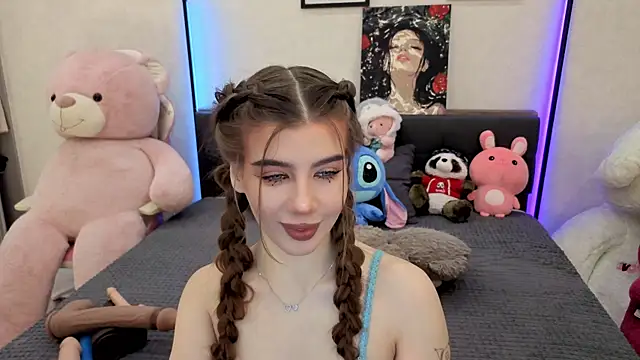 Snapshot of dolly_ll chatting on 11/16/25, 01:17 dolly ll online show from 11/16/25, 01:17