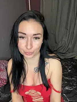 Snapshot of Roxana_Bell chatting on 12/11/24, 01:39 Roxana Bell online show from 12/11/24, 01:39