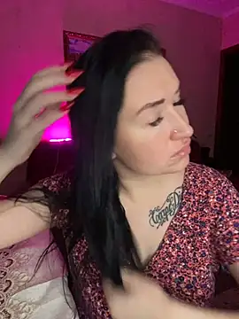 Snapshot of Roxana_Bell chatting on 03/05/25, 06:23 Roxana Bell online show from 03/05/25, 06:23