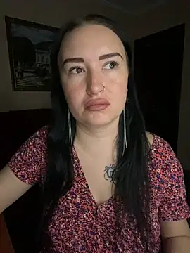 Roxana Bell online show from 04/13/26, 06:13