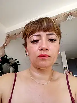 Snapshot of tata_laima__ chatting on 01/01/25, 02:09 tata laima online show from 01/01/25, 02:09