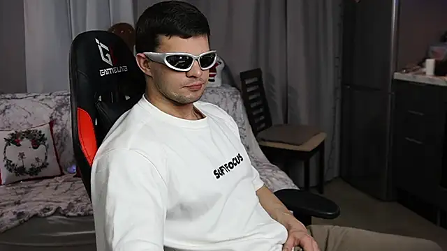 danielkraigforu online show from 01/28/25, 07:21