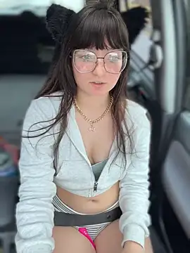 urpuppymoon online show from 02/19/26, 06:48