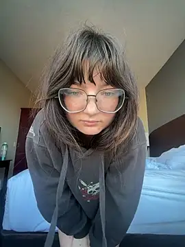 urpuppymoon online show from 05/11/26, 02:23