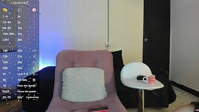 liily moore online show from 02/24/25, 09:21